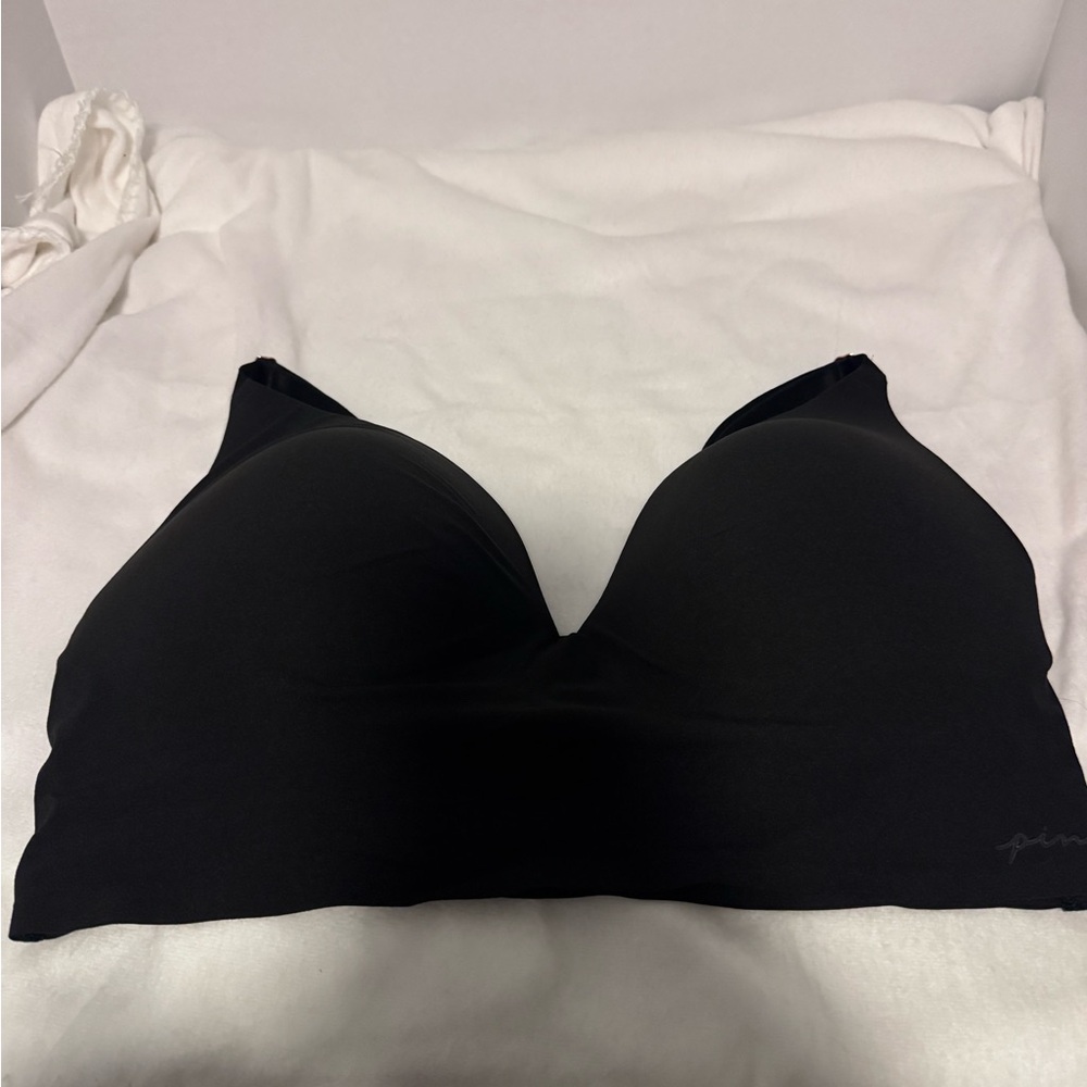 Black Wireless Push-up Bra Pink